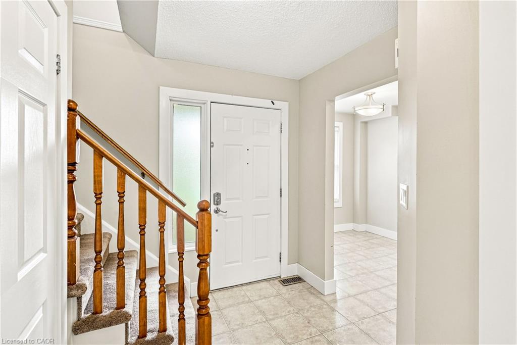 39 Dundee Drive Property Photo 4