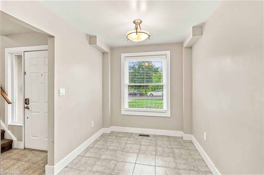39 Dundee Drive Property Photo 7