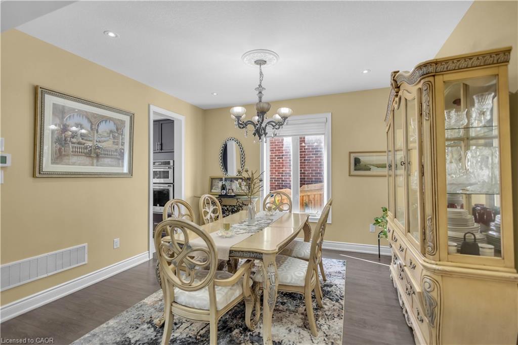 35 Wilmot Road Property Photo 9