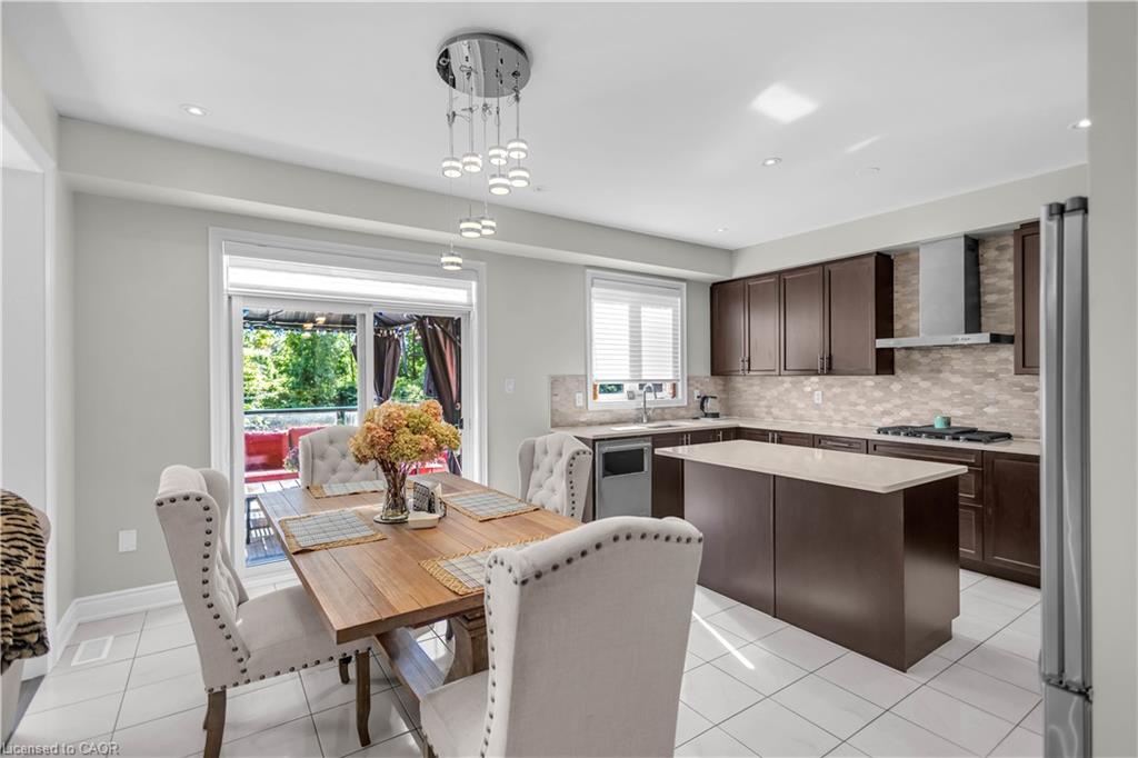 35 Wilmot Road Property Photo 11