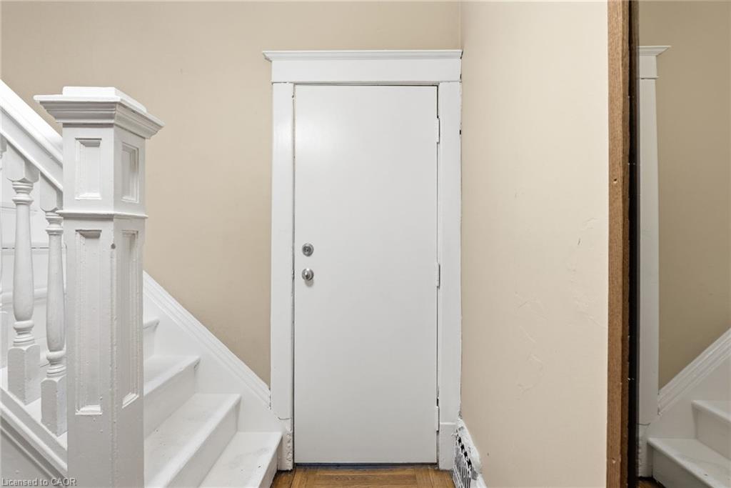 63 Melrose Avenue S Property Photo 5