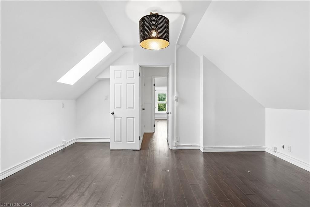 63 Melrose Avenue S Property Photo 27