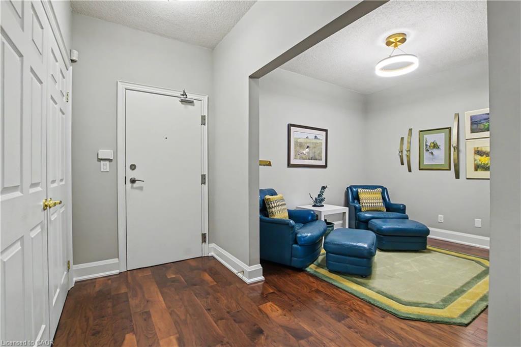 701-1477 Lakeshore Road Property Photo 8