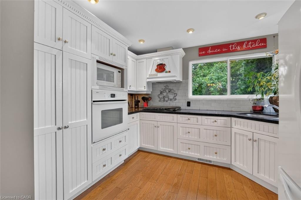 102 Ridge Road W Property Photo 8
