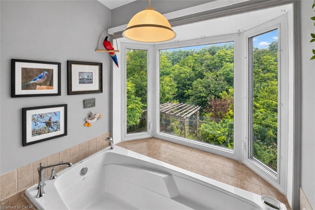 102 Ridge Road W Property Photo 20