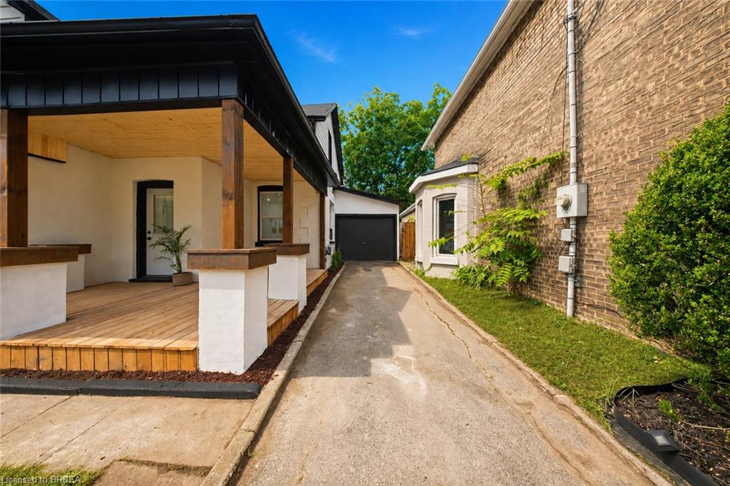 42 Peel Street Property Photo 3