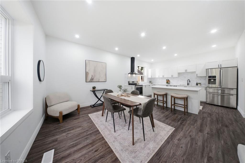 42 Peel Street Property Photo 6