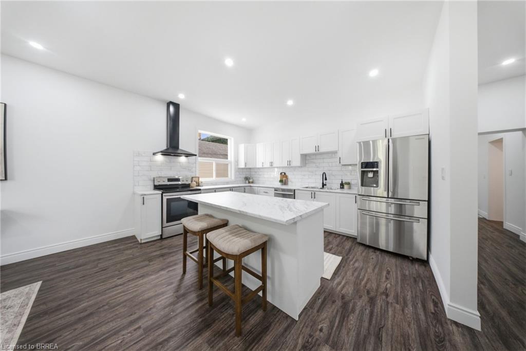 42 Peel Street Property Photo 9