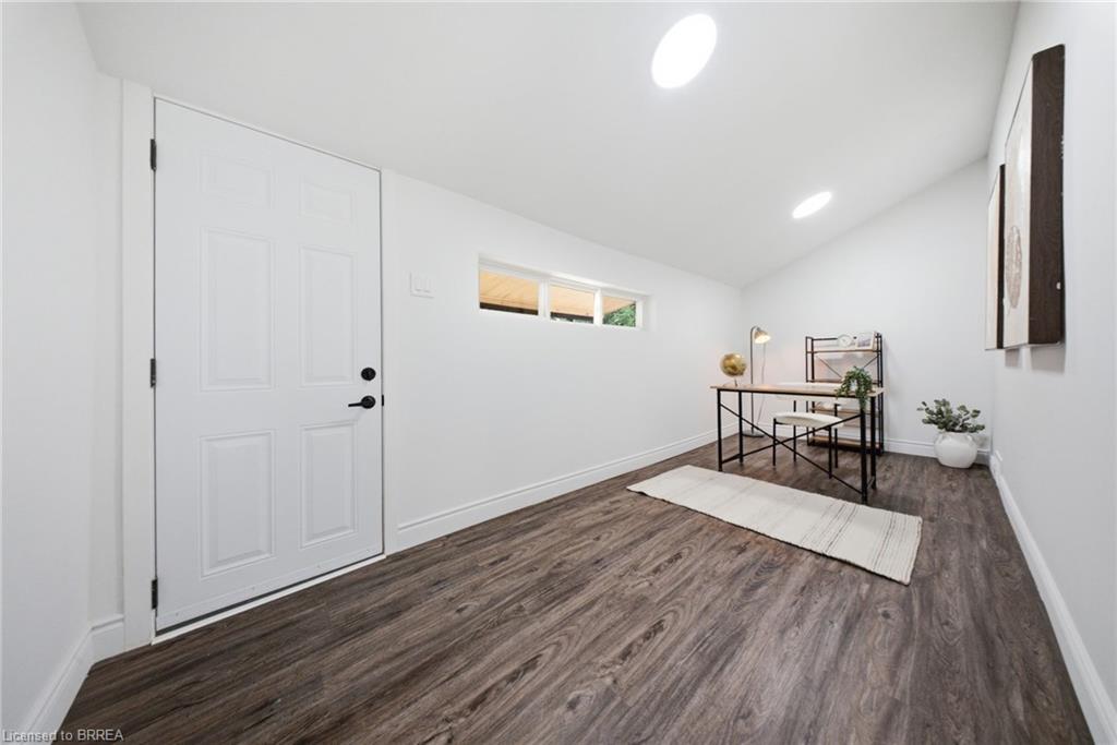 42 Peel Street Property Photo 17