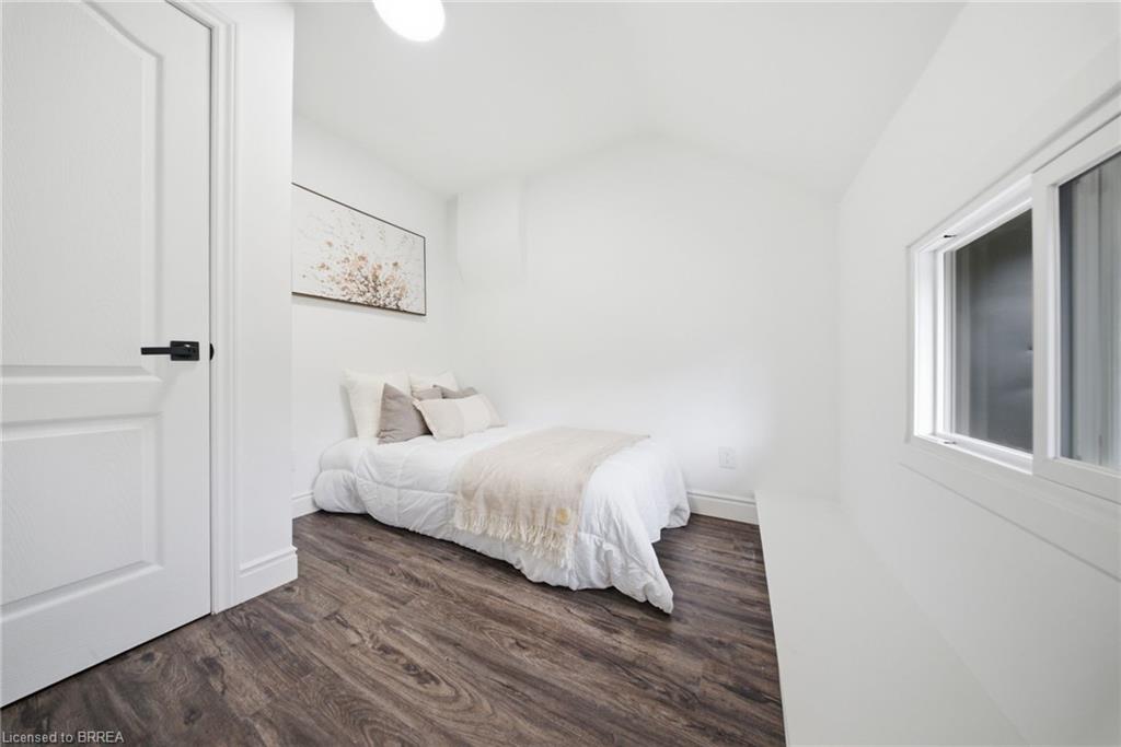 42 Peel Street Property Photo 22