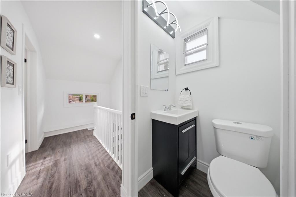42 Peel Street Property Photo 23
