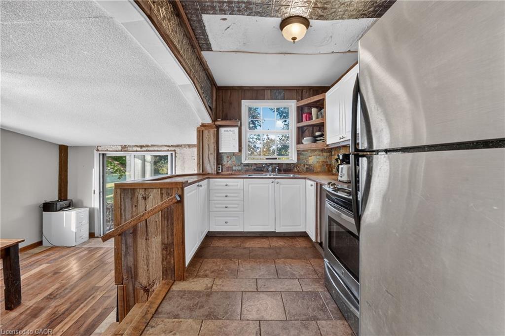 3702 Campden Road Property Photo 12
