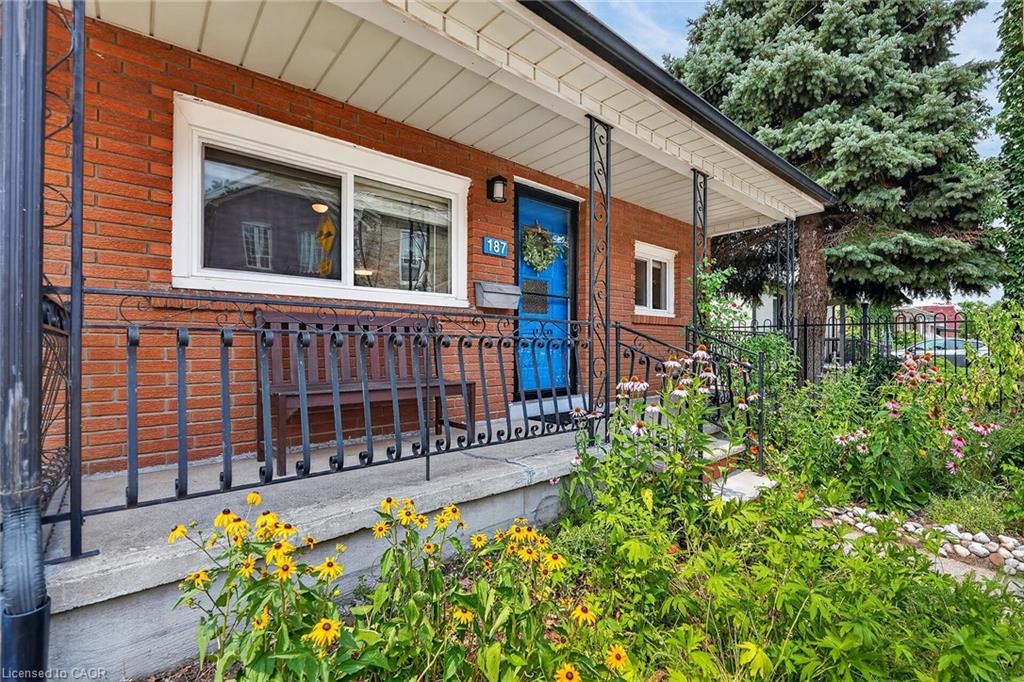 187 Ray Street N Property Photo 1