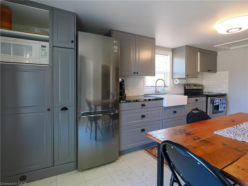 49 Brown Street Property Photo 5