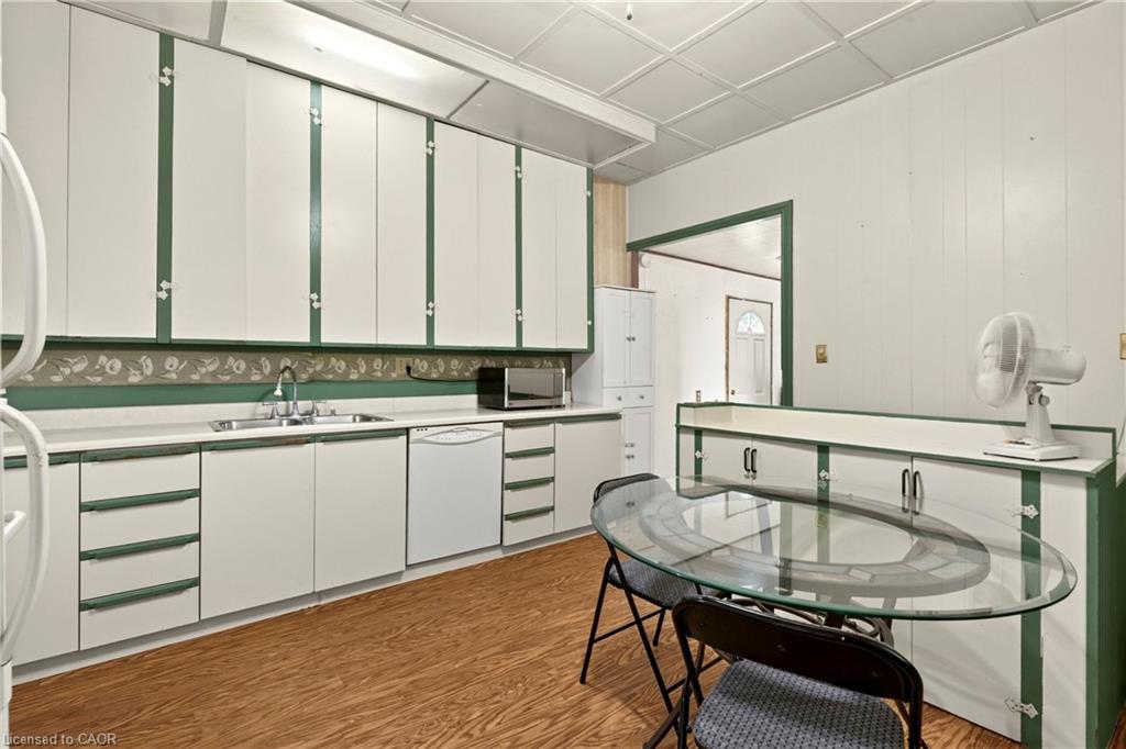 134 Catharine Avenue Property Photo 17