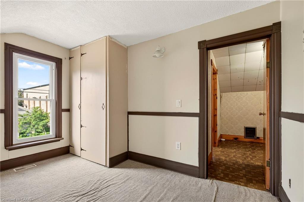 134 Catharine Avenue Property Photo 26
