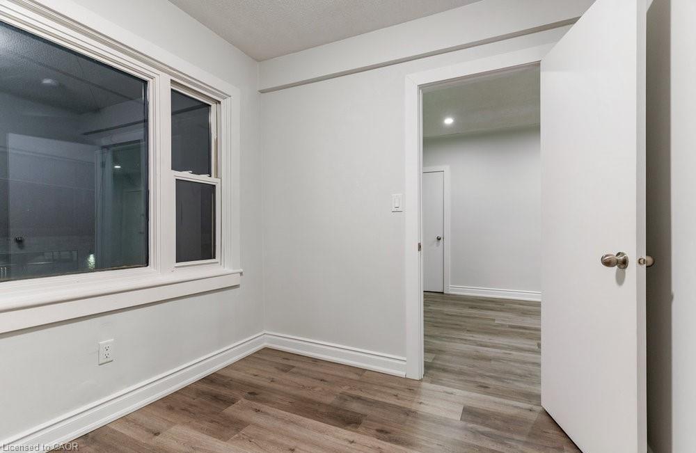 A-598 Upper James Street Property Photo 12