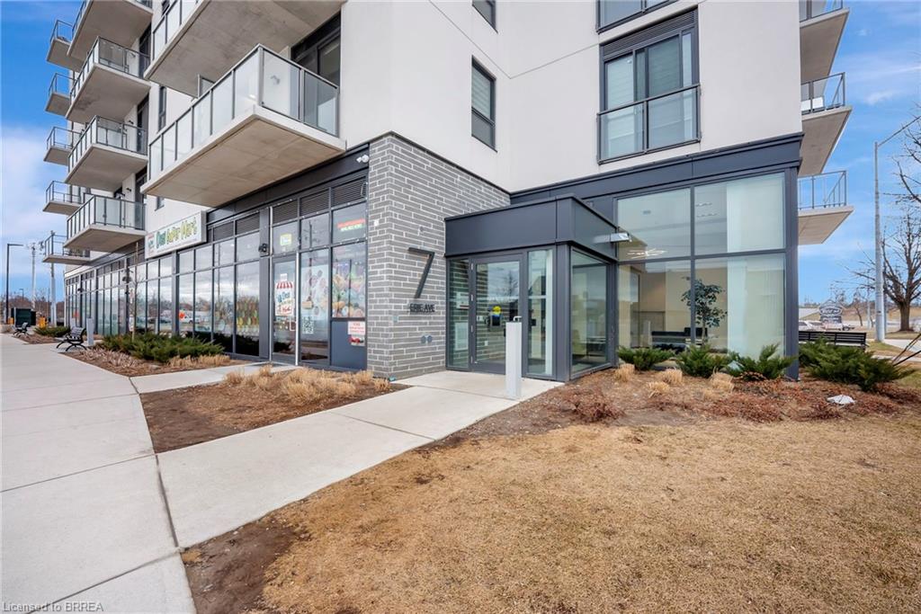 813-7 Erie Avenue Property Photo 2