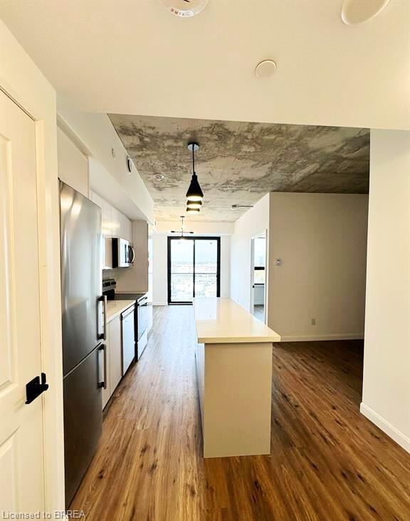 813-7 Erie Avenue Property Photo 6