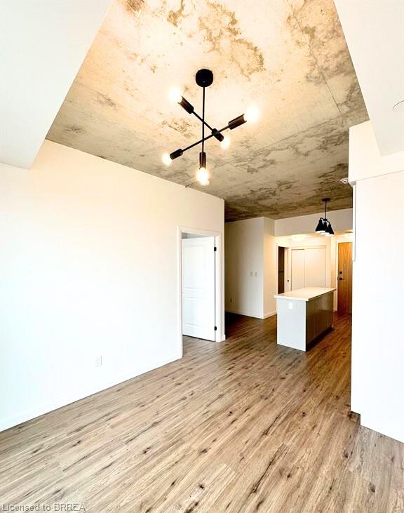 813-7 Erie Avenue Property Photo 18