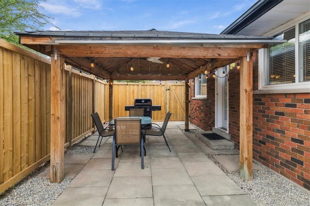 340 Duncombe Drive Property Photo 34