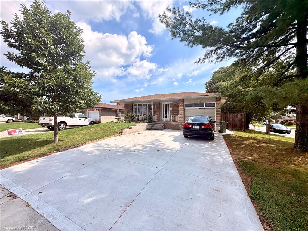 148 Oakland Drive Property Photo 4