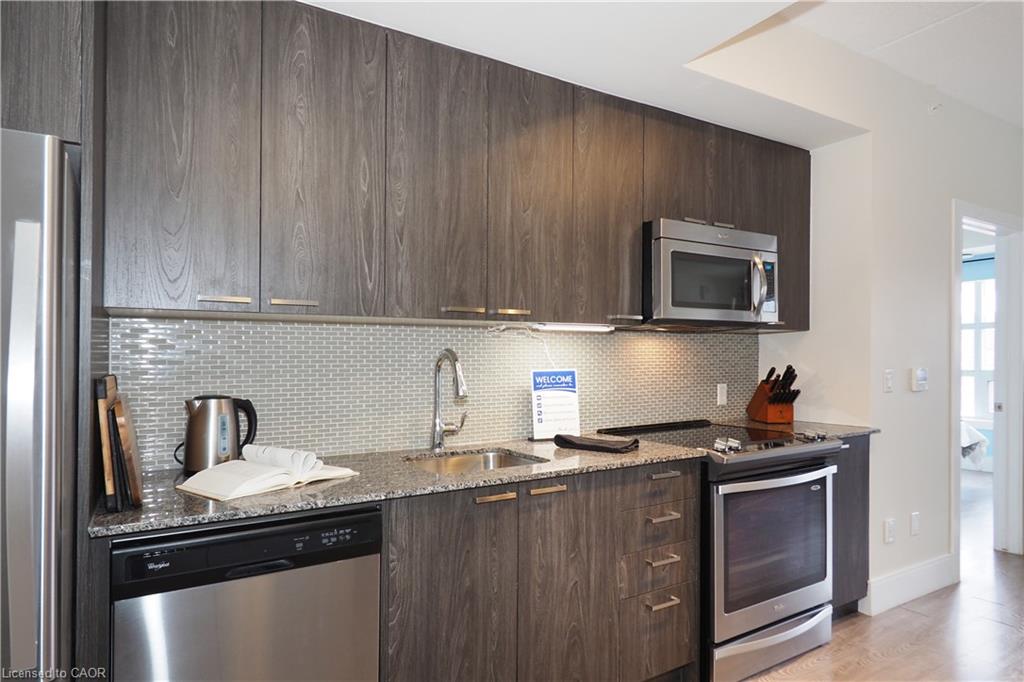 206-155 St. Leger Street Property Photo 18