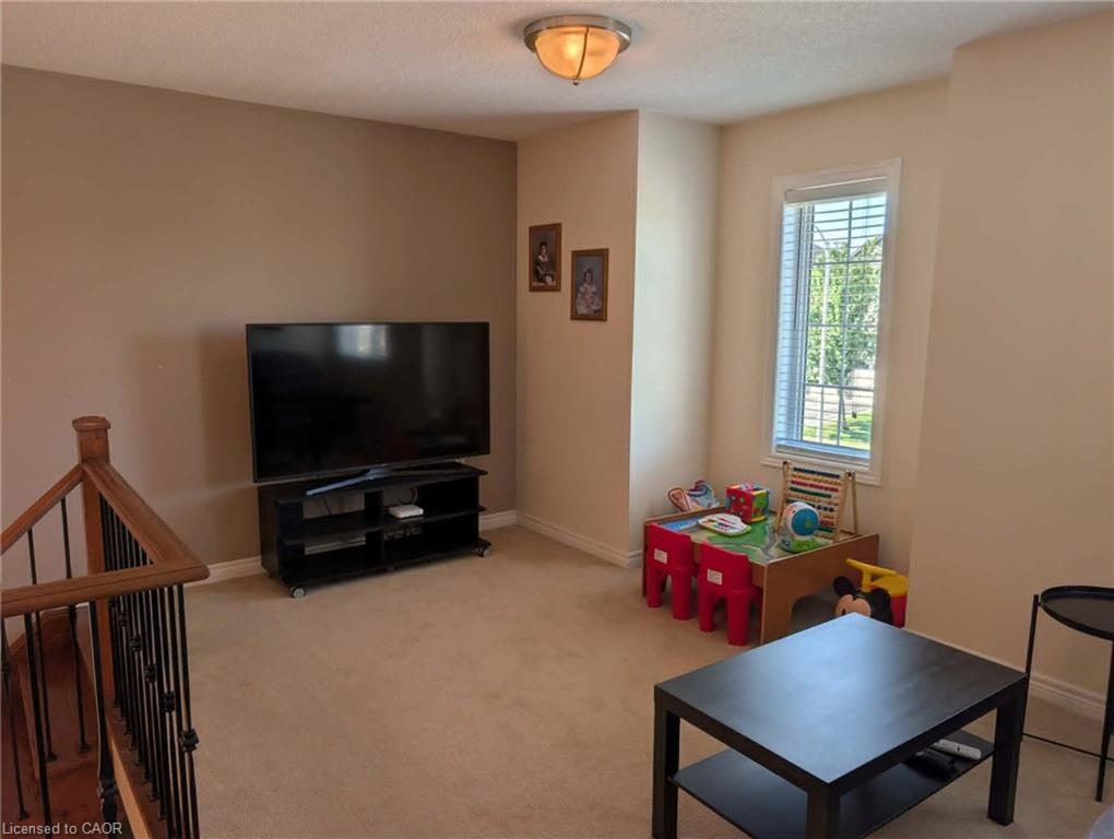 365 Valridge Drive Property Photo 17