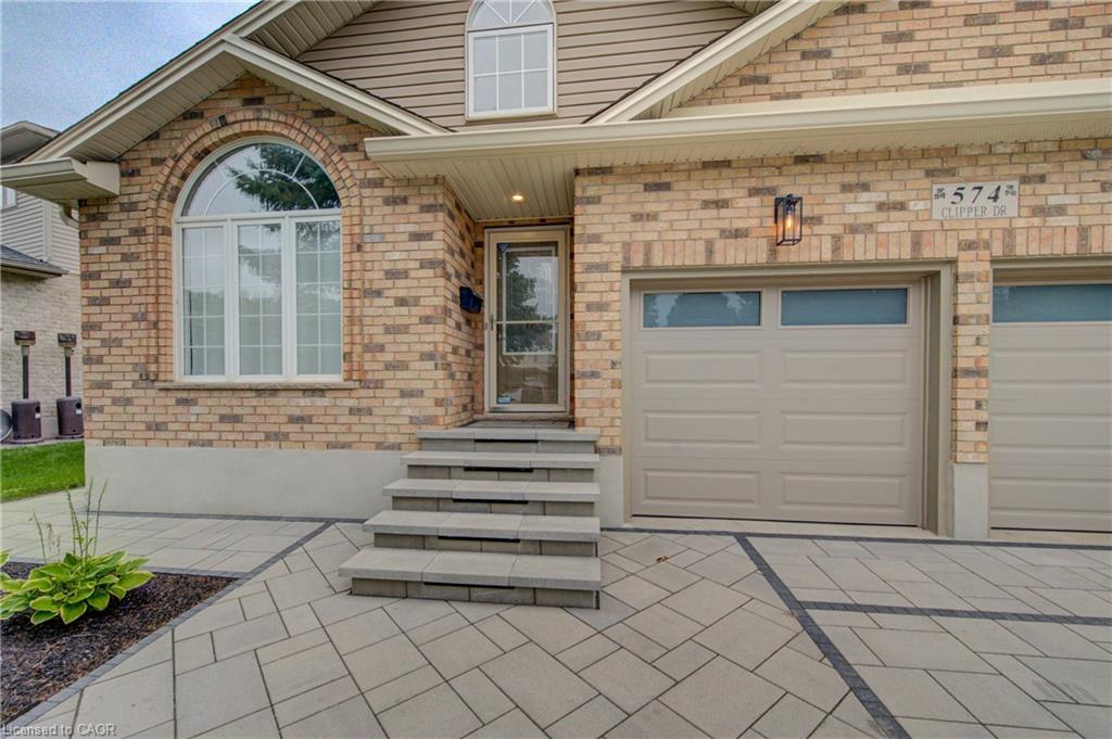 574 Clipper Drive Property Photo 4