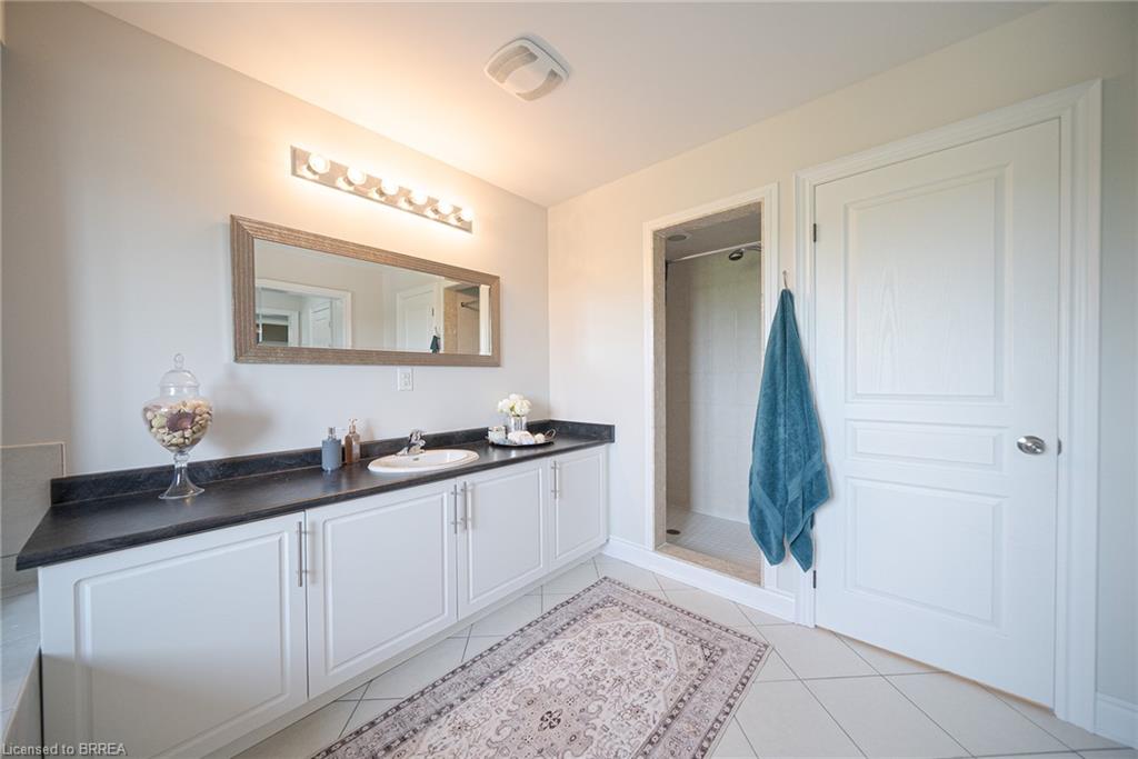 10 Bisset Avenue Property Photo 30