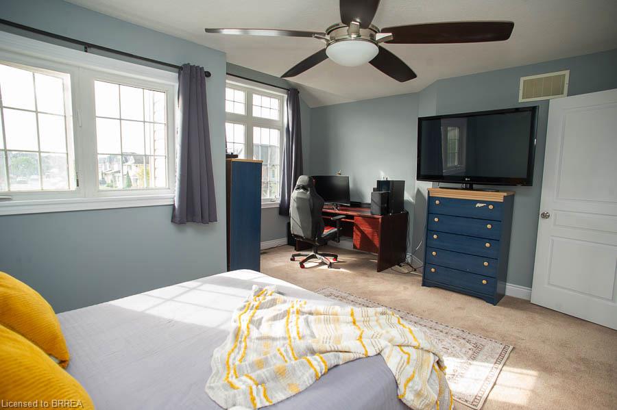 10 Bisset Avenue Property Photo 36