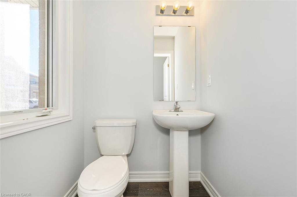 44-205 Thames Way Property Photo 4