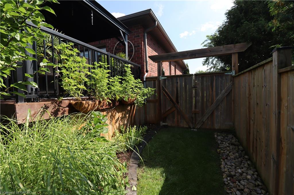 42 Graydon Drive Property Photo 37