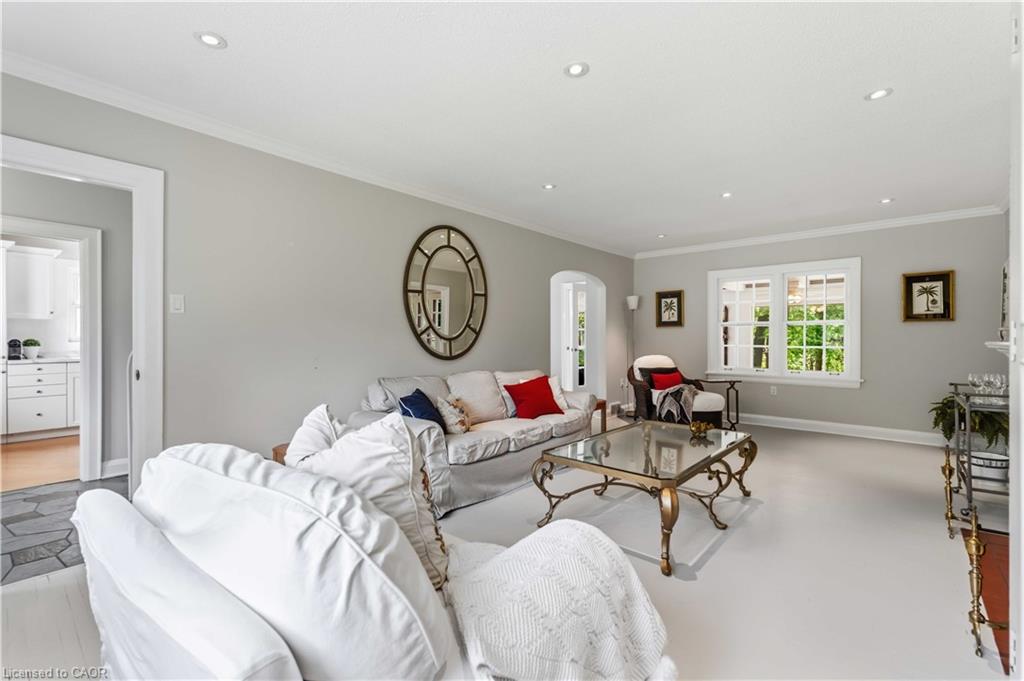 1537 Gregory Road Property Photo 11