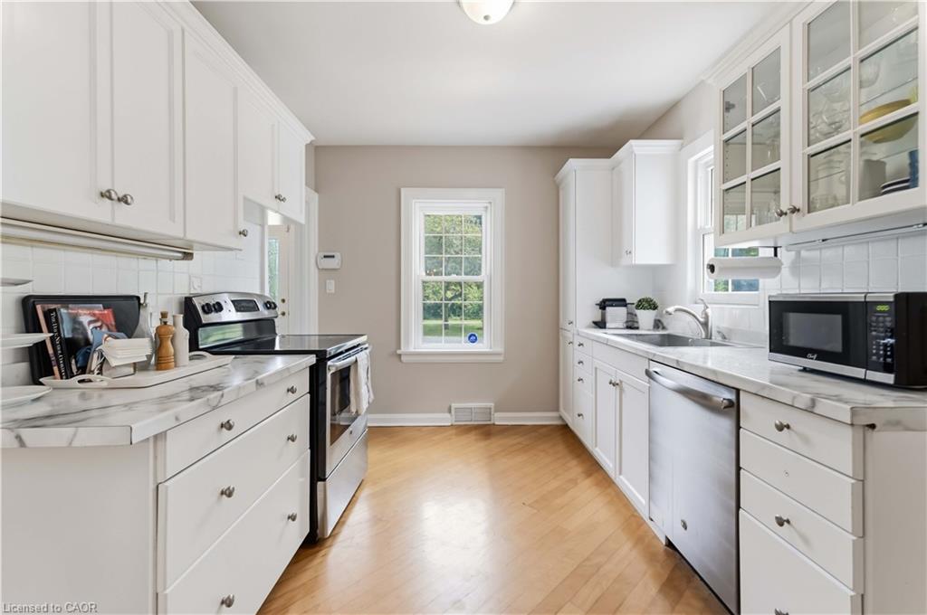 1537 Gregory Road Property Photo 18