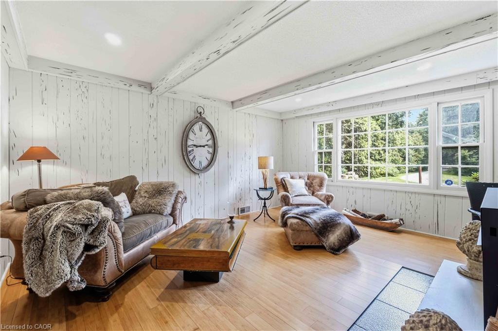 1537 Gregory Road Property Photo 23