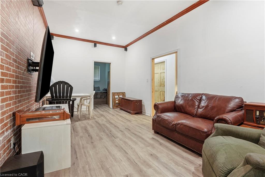 8-334 Rattlesnake Road Property Photo 3