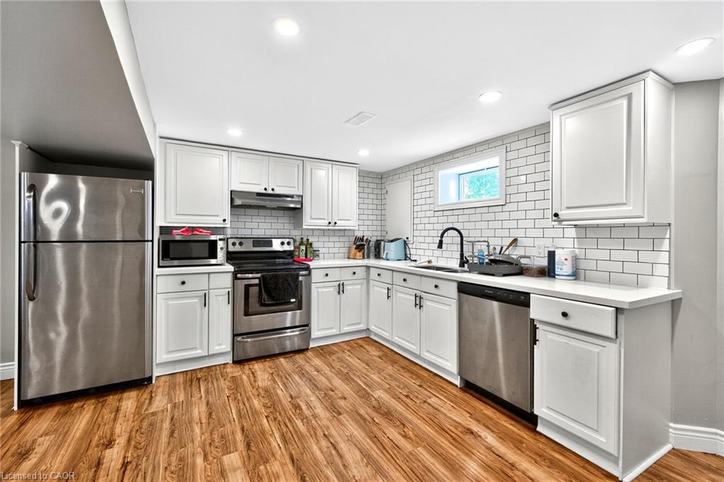 312 East 45th Street Property Photo 5