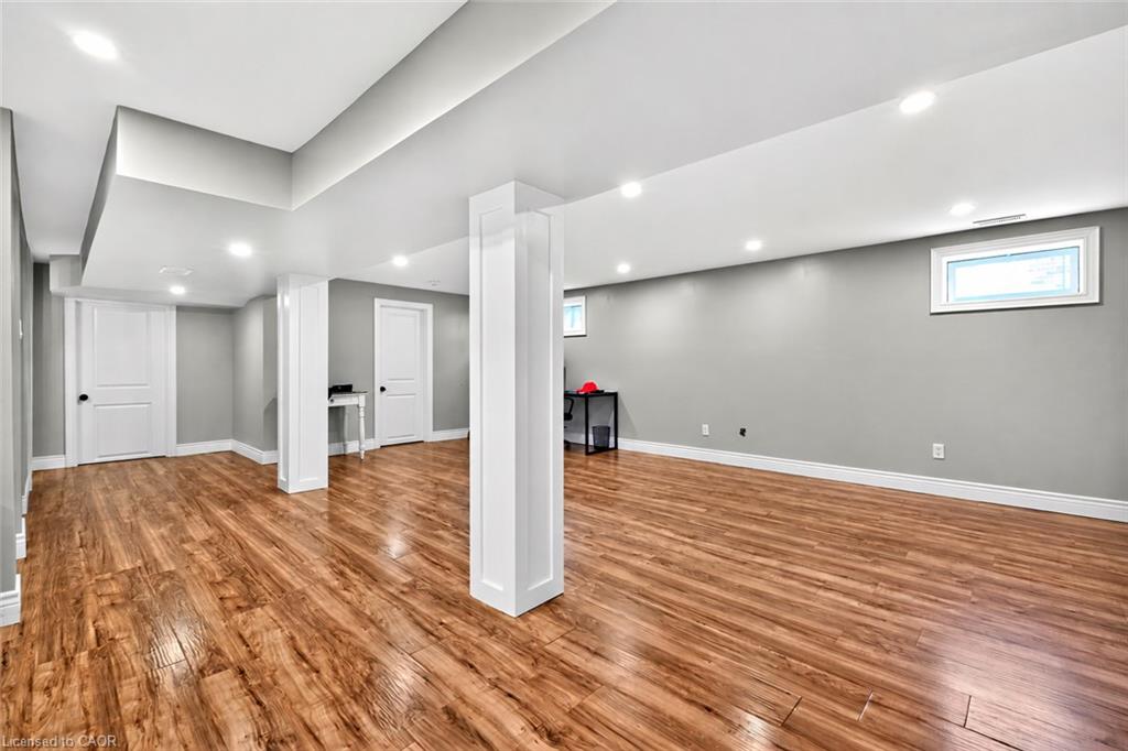 312 East 45th Street Property Photo 6
