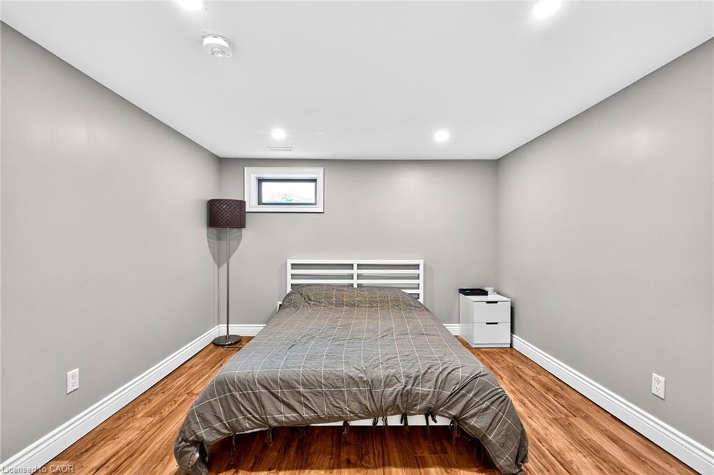 312 East 45th Street Property Photo 11