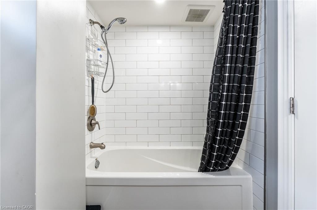 312 East 45th Street Property Photo 14