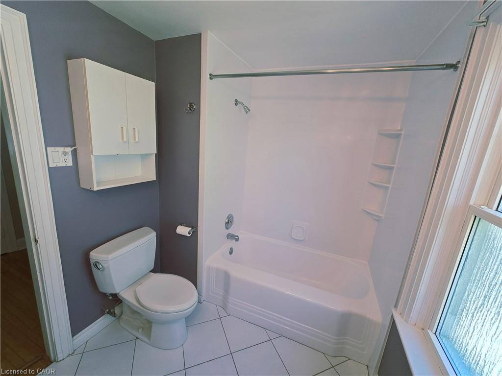 2047 James Street Property Photo 17