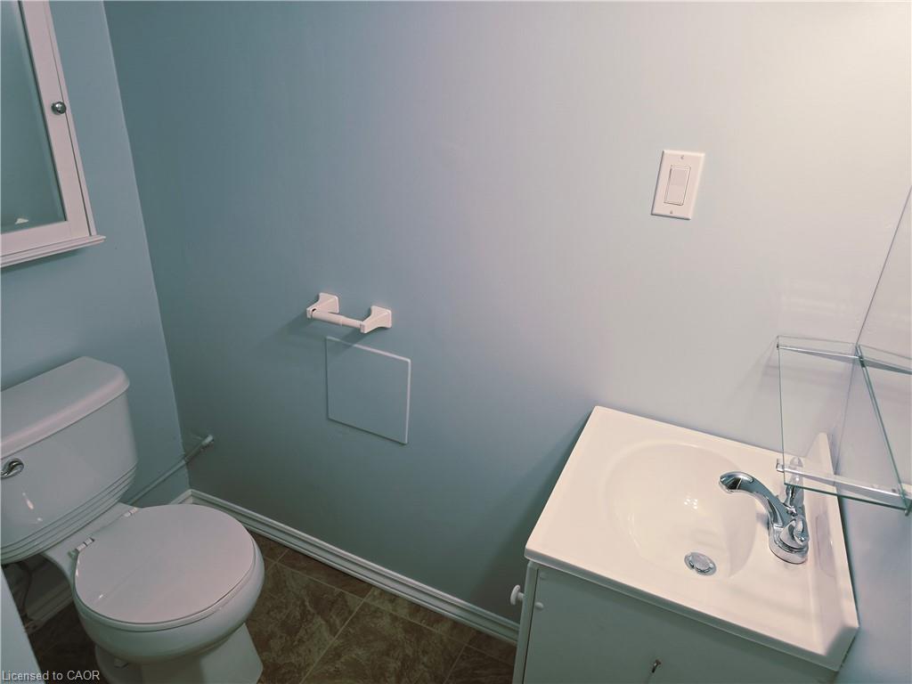 2047 James Street Property Photo 19