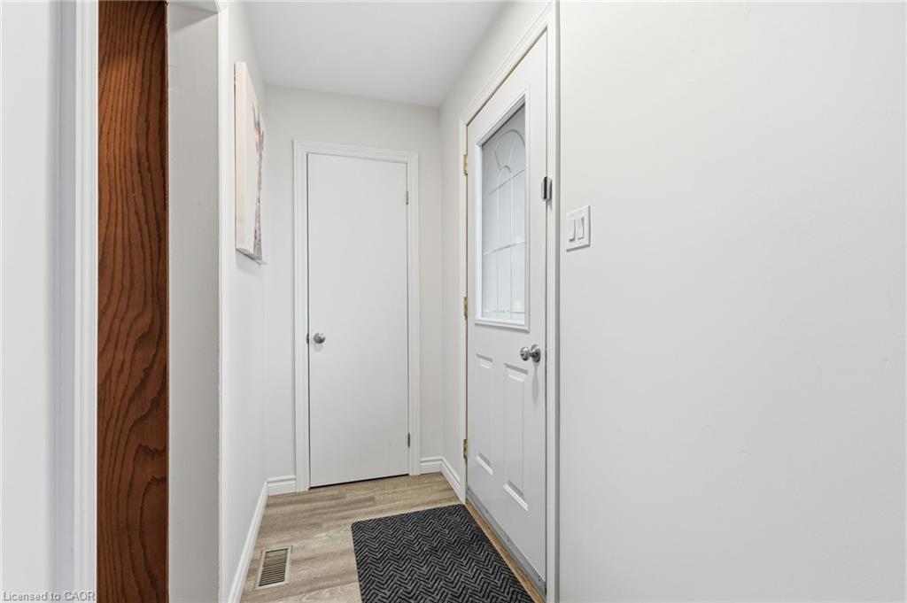 27 Blenheim Drive Property Photo 4