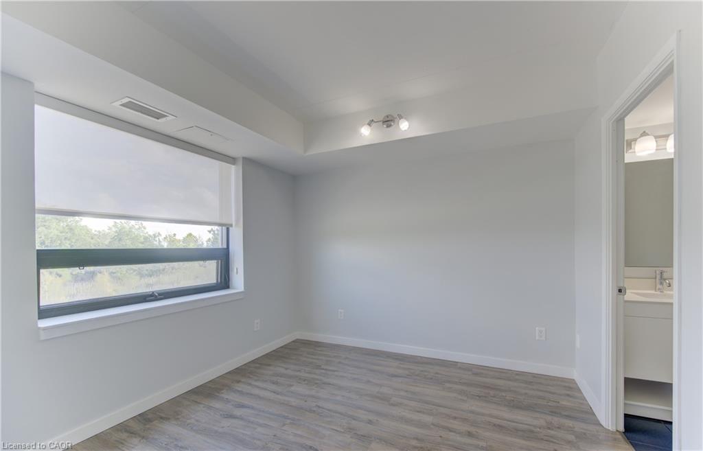 327-1291 Gordon Street Property Photo 16