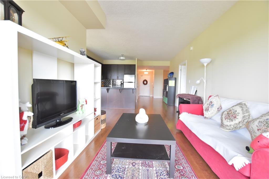 805-170 Water Street N Property Photo 10