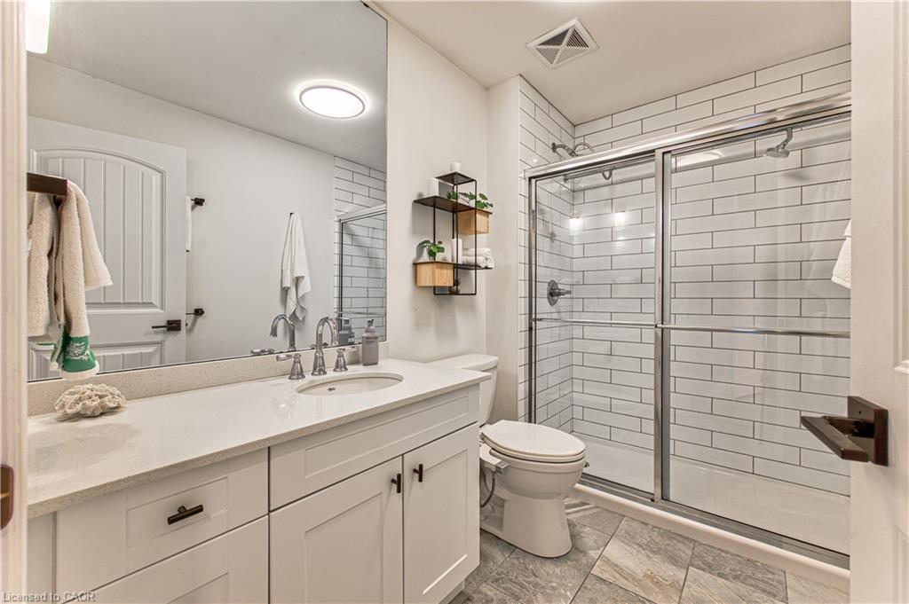 B306-112 Union Street E Property Photo 11
