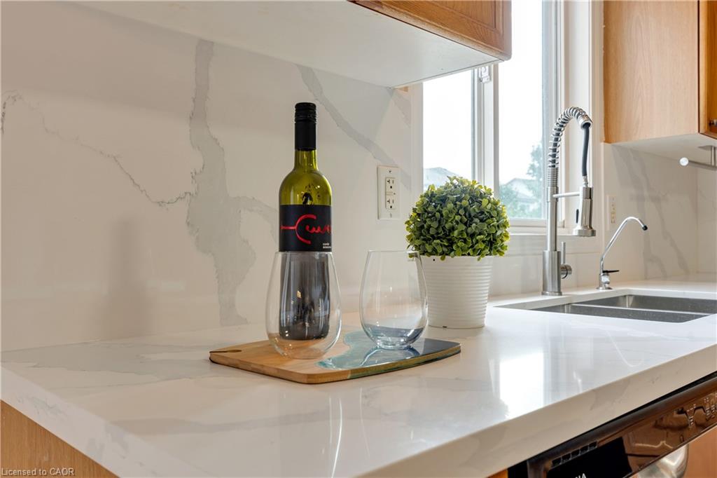 756 Karlsfeld Road Property Photo 18