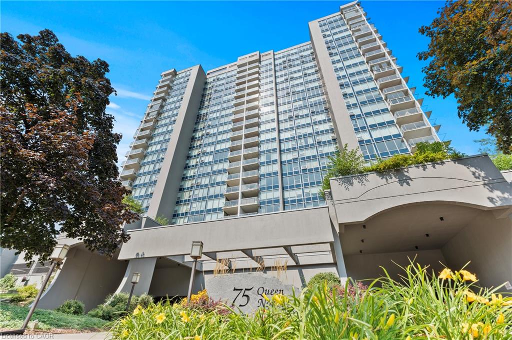 2206-75 Queen Street N