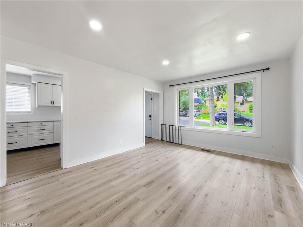 220 Cairn Street Property Photo 14